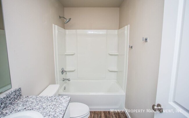 Building Photo - 2113 N. Ave. L-