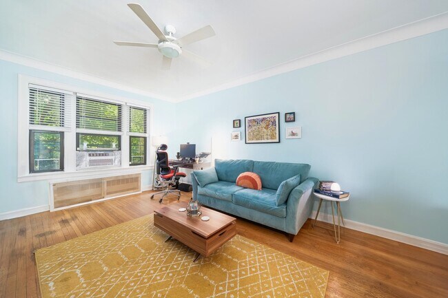 Primary Photo - 107 Kensington Ave