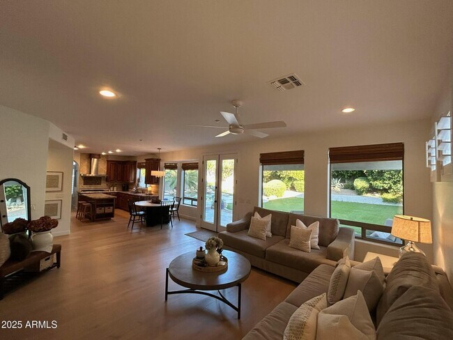 Building Photo - 7518 E Glenn Moore Rd