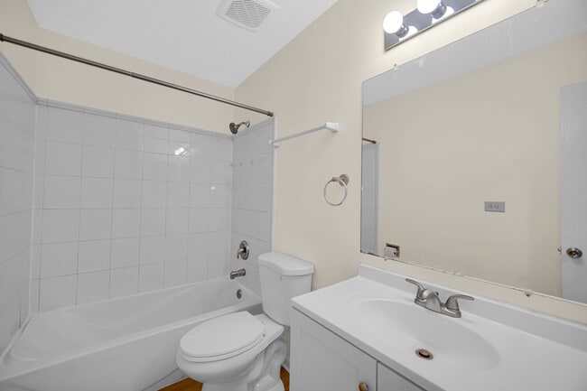Building Photo - 1807 Whitney Dr