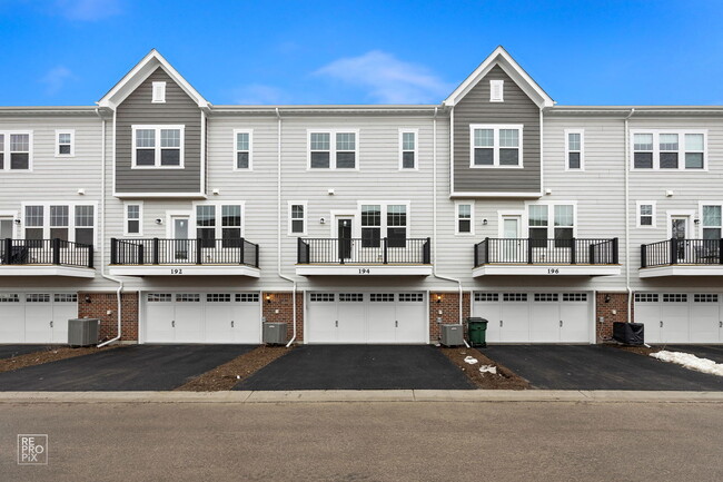 Building Photo - 194 Yorktown Ct