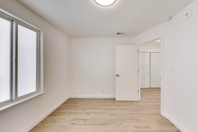 Building Photo - 2137 Lombard St