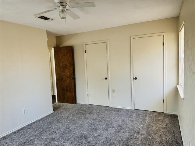 Building Photo - 912 Woodview Dr