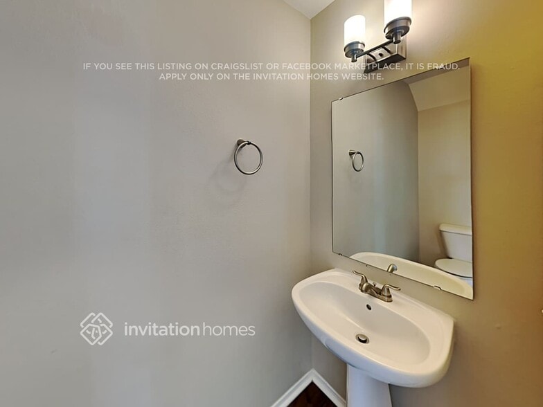 Building Photo - 10953 Dry Stone Dr