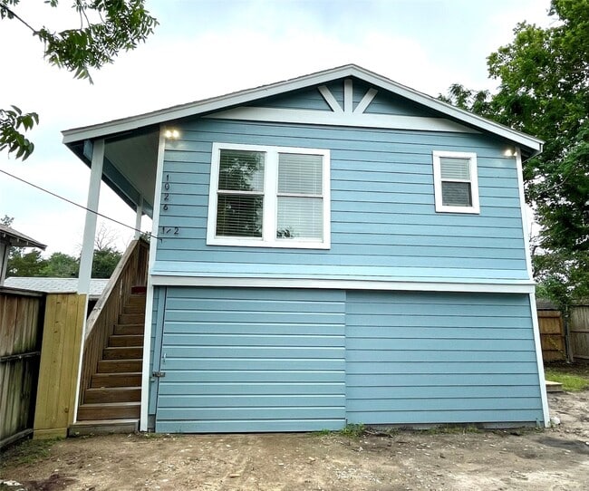 Building Photo - 1026 Kern St