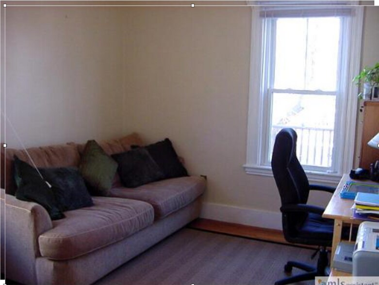 Building Photo - 30 Manning St