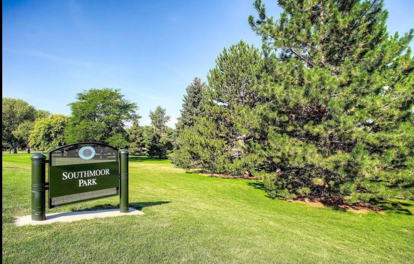 Building Photo - 3349 S Monaco Street Pky