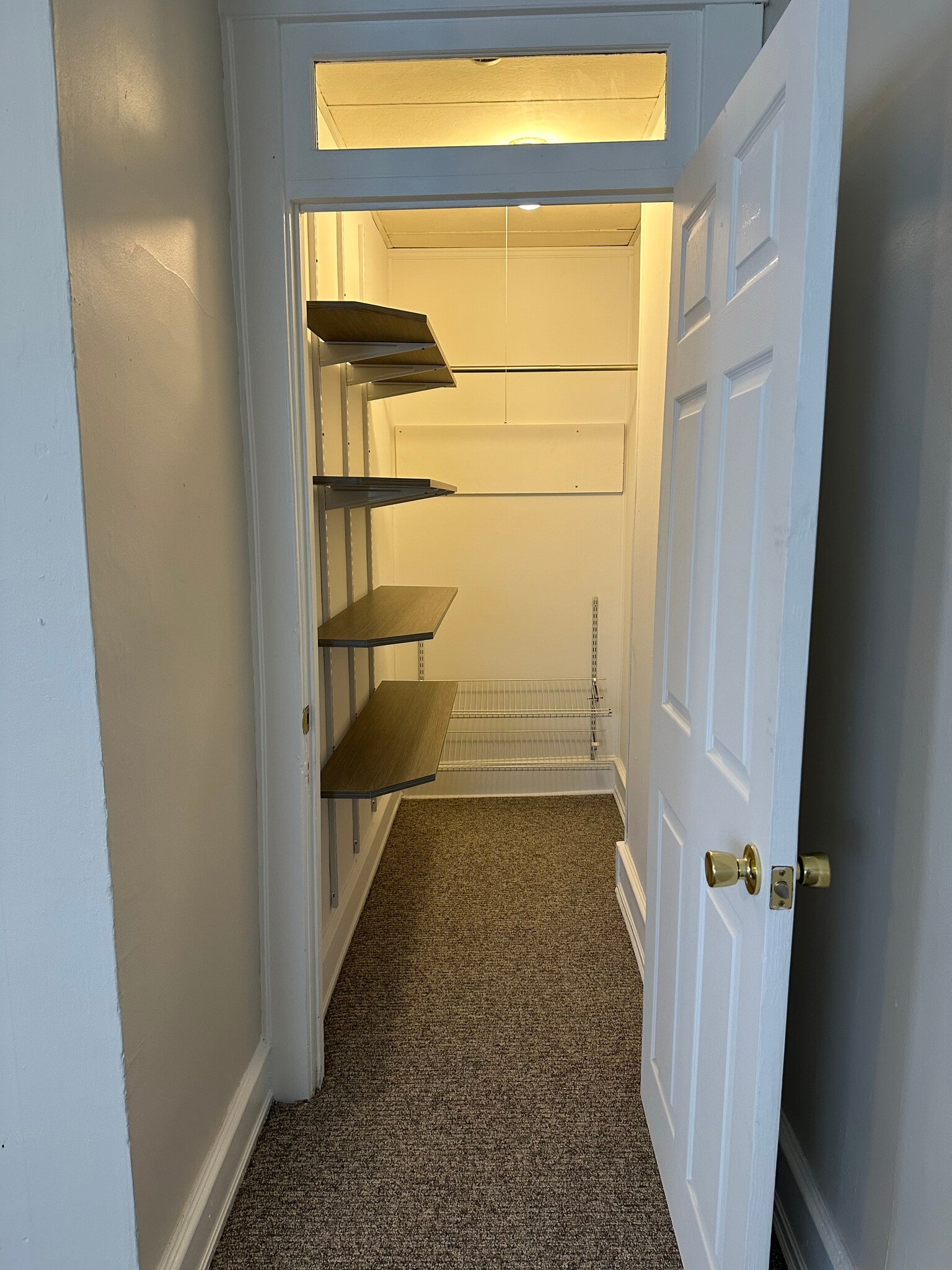 Building Photo - 637 5th Ave