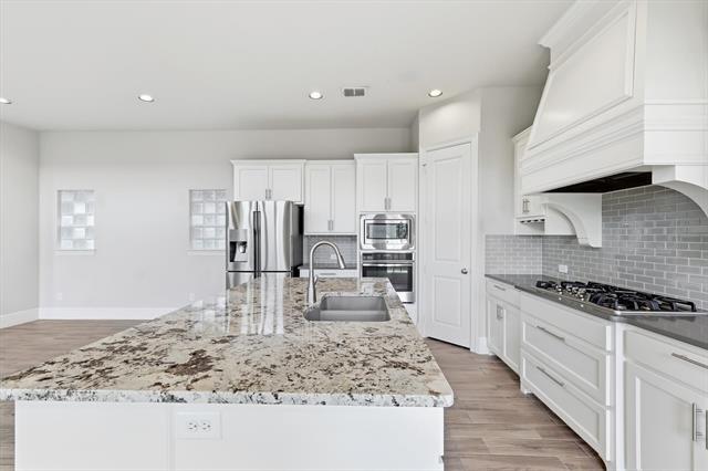 Building Photo - 500 Loma Alta Dr