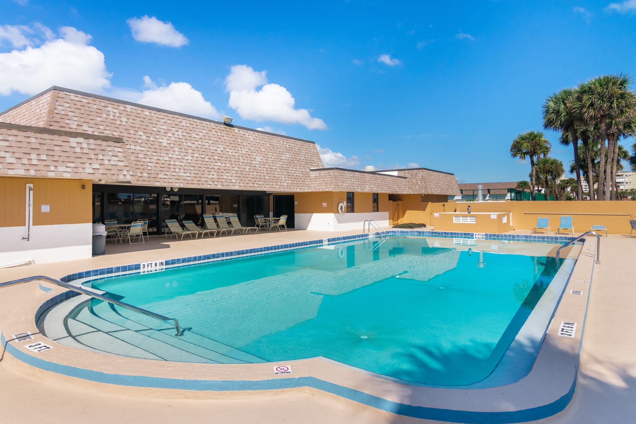 Building Photo - 2700 N Highway A1A