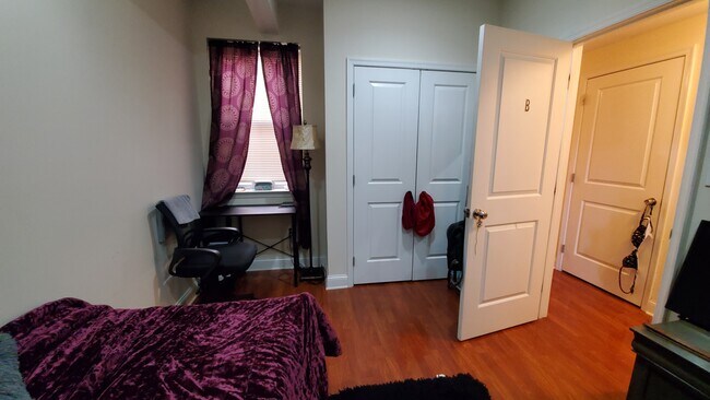 Building Photo - 1833 N 19th St