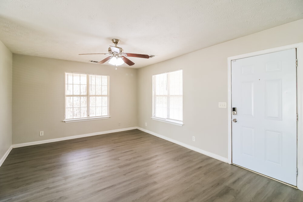 Building Photo - 1113 Spring Creek Cir