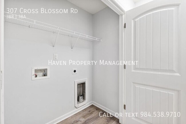 Building Photo - 307 Cross Blossom Rd