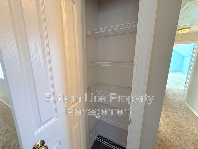 Building Photo - 12430 McAllister Park Dr