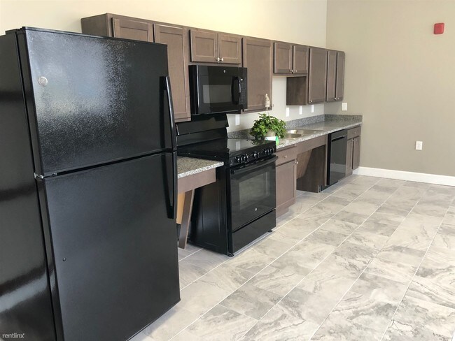 Building Photo - 751 2nd Ave S