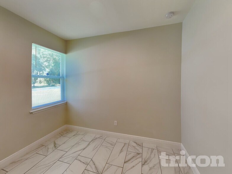 Building Photo - 1297 13th St