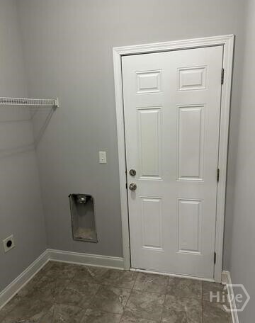 Building Photo - 1021 Binghampton Cir