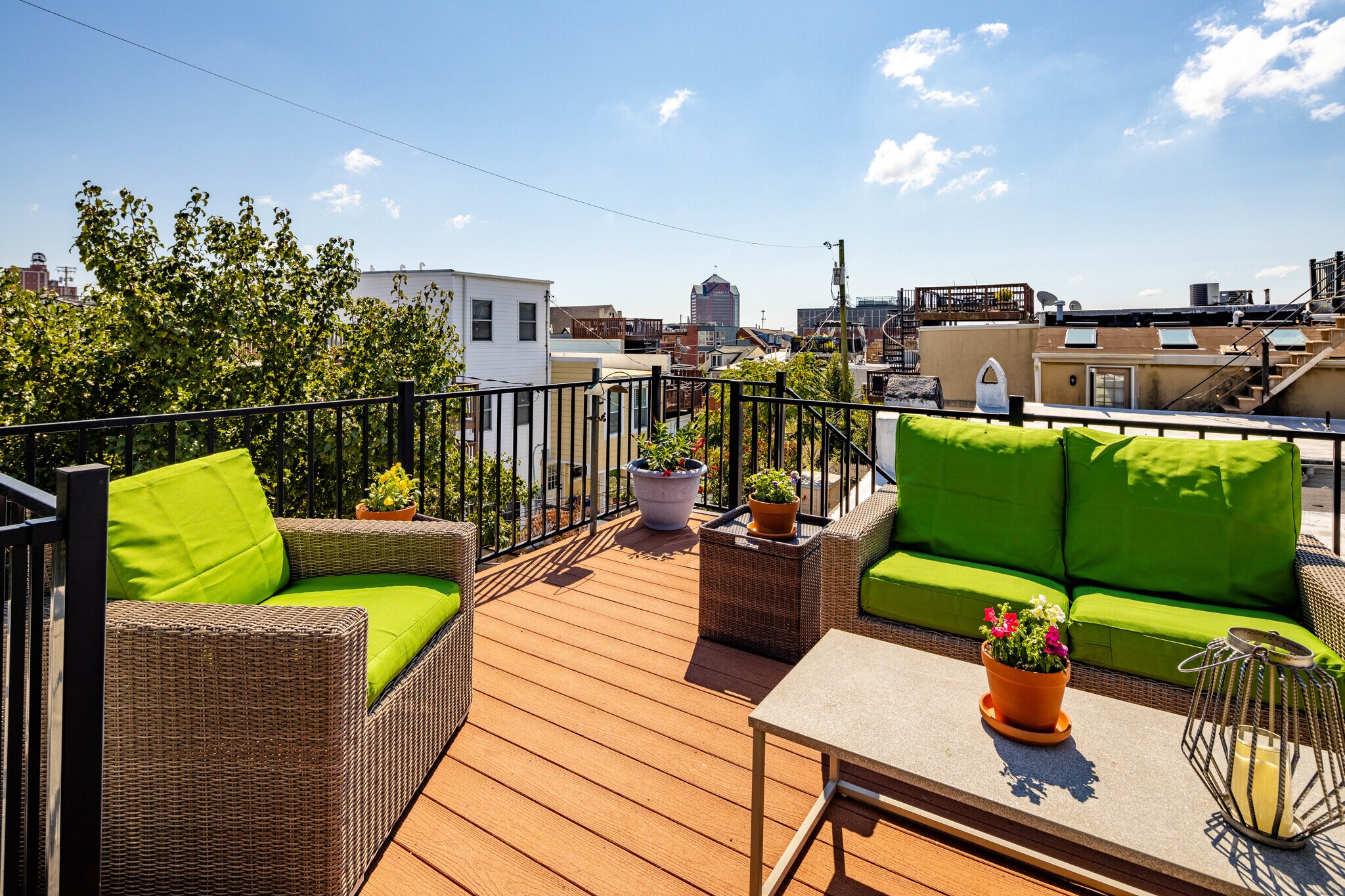 Building Photo - 903 S Potomac St