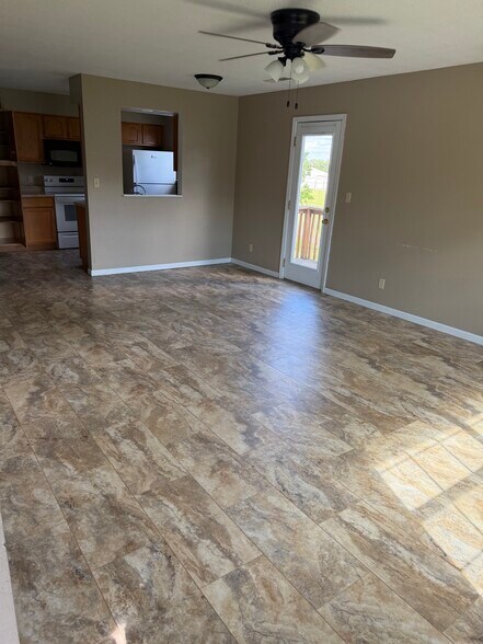 Building Photo - 406 Morgan Dr