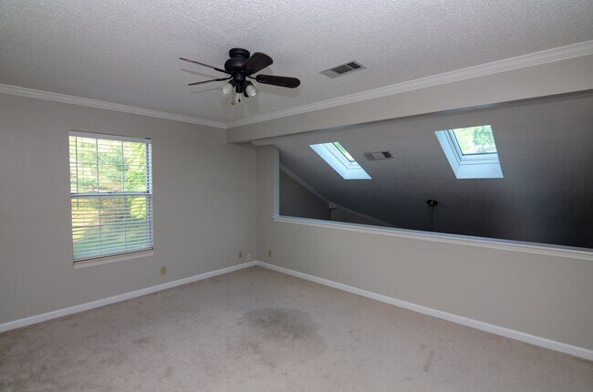 Building Photo - 313 Yorkshire Cir
