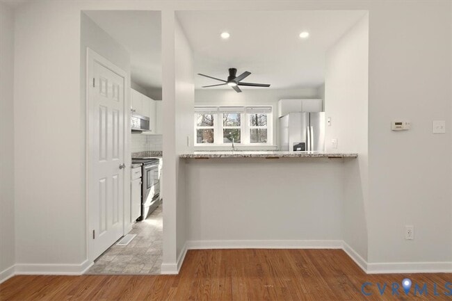 Building Photo - 5600 Woods Walk Rd