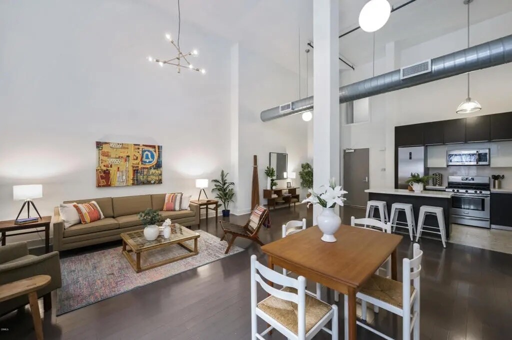 Building Photo - 1730 Sawtelle Blvd