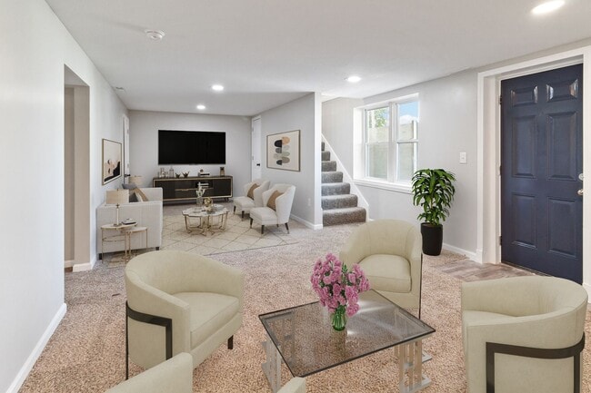 Building Photo - 181 SE State Rte 13