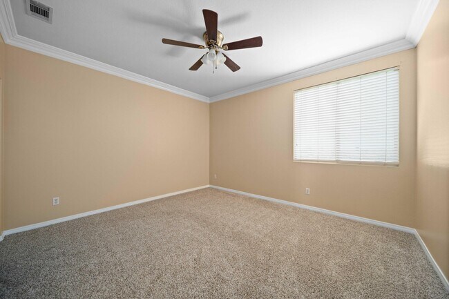 Building Photo - 3121 Club Rancho Dr