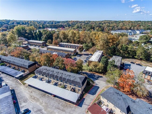 Building Photo - 280 Winding River Dr