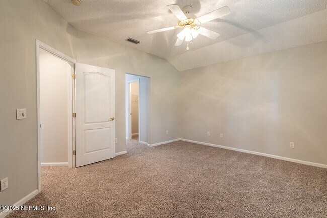Building Photo - 1618 Highland View Ct