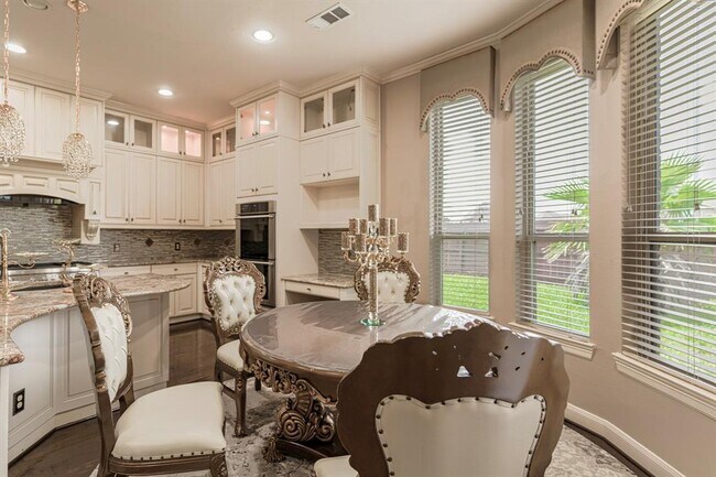 Building Photo - 20315 Knights Branch Dr