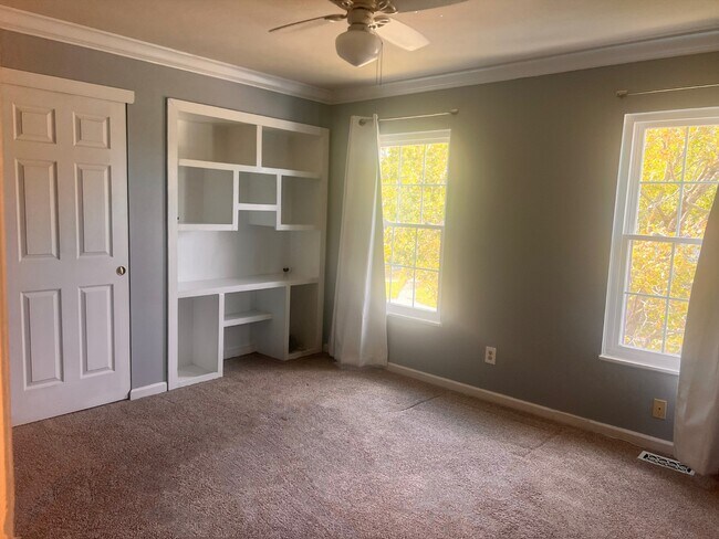 Building Photo - 12790 Polo Parc Dr