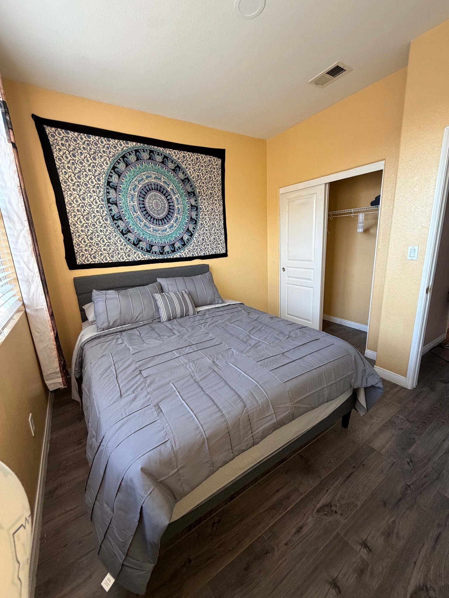 3rd bedroom - 1860 E 12th St