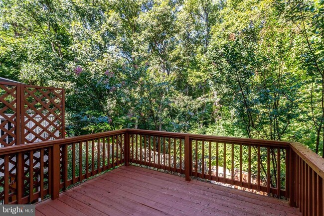 Building Photo - 7416 Spring Tree Dr
