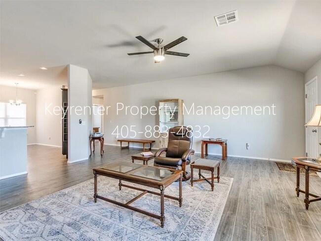 Building Photo - 1636 Eighty-Niner Ter