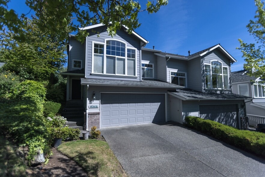 Building Photo - 16711 Graystone Dr
