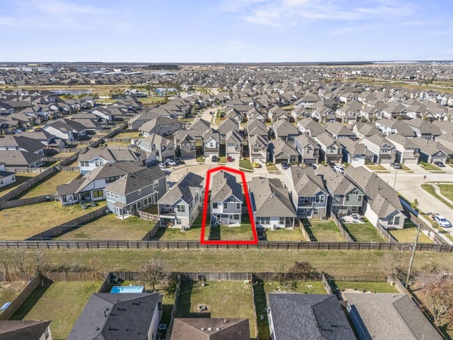 Building Photo - 7818 Starfish Arbor Dr