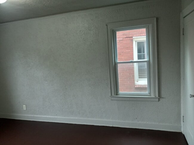 Building Photo - 17162 Bradford Ave