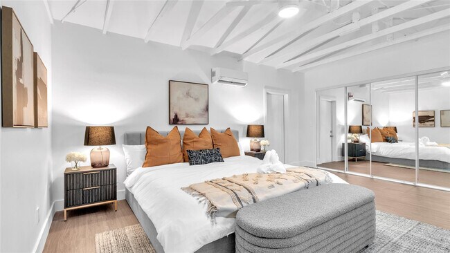 Building Photo - 2201 N 50th Ave