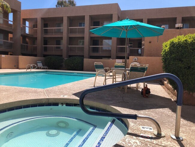 Building Photo - 2 Bed 2 Bath near Old Town Scottsdale