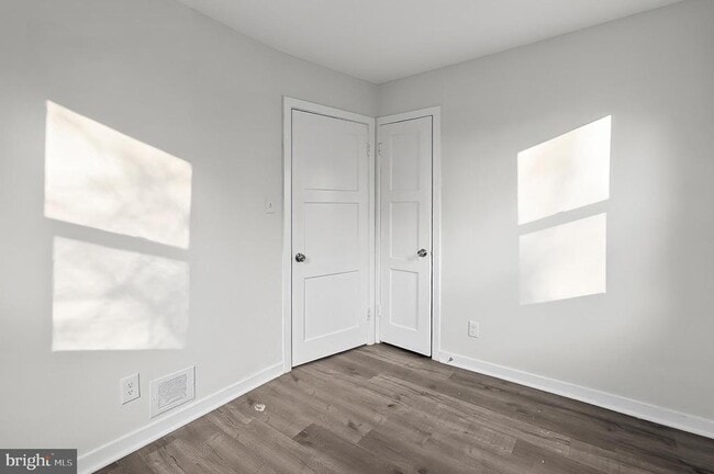 Building Photo - 30 N Athol Ave