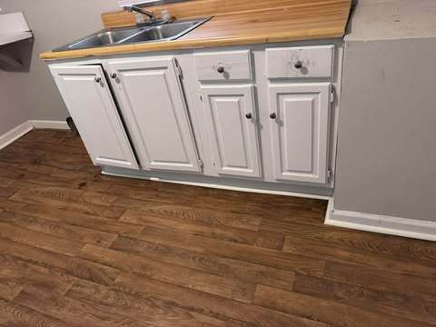 Building Photo - 928 Blount St