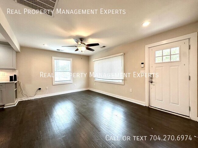 Building Photo - 1434 Orvis St