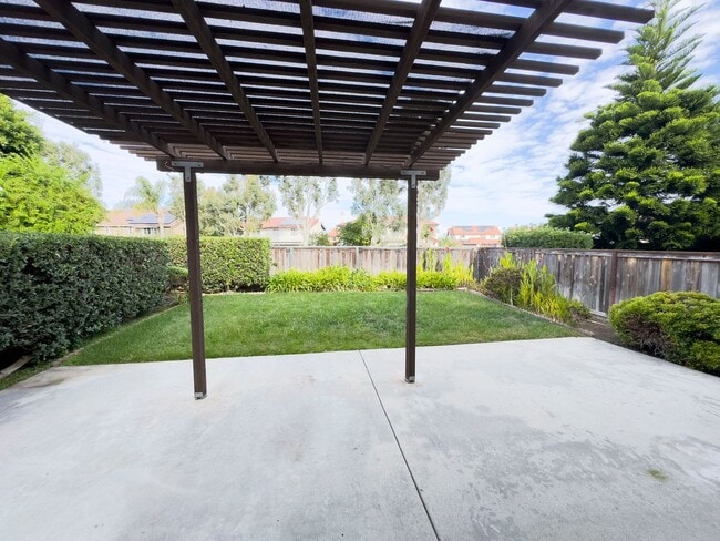 Building Photo - 3 Bedroom 2.5 Bath Home in Calavera Hills