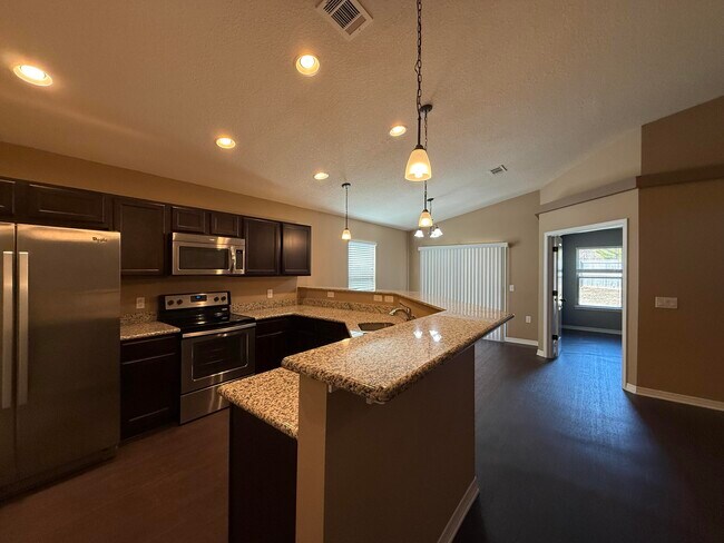 Building Photo - 233 Croft Cir