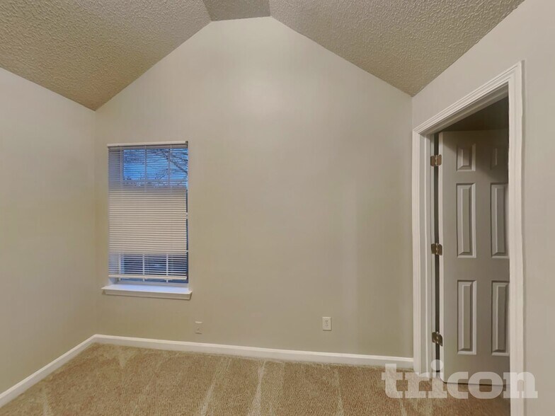 Building Photo - 1620 Cutters Mill Dr