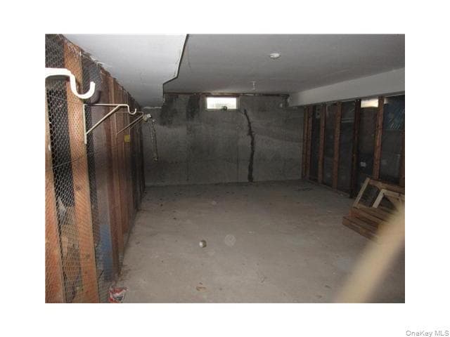 Building Photo - 135 W Nyack Rd
