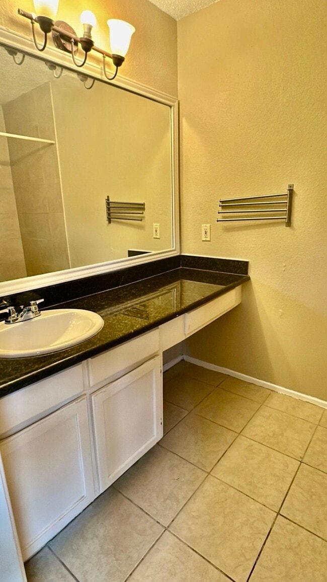 Building Photo - 21918 Pearl Lake Dr