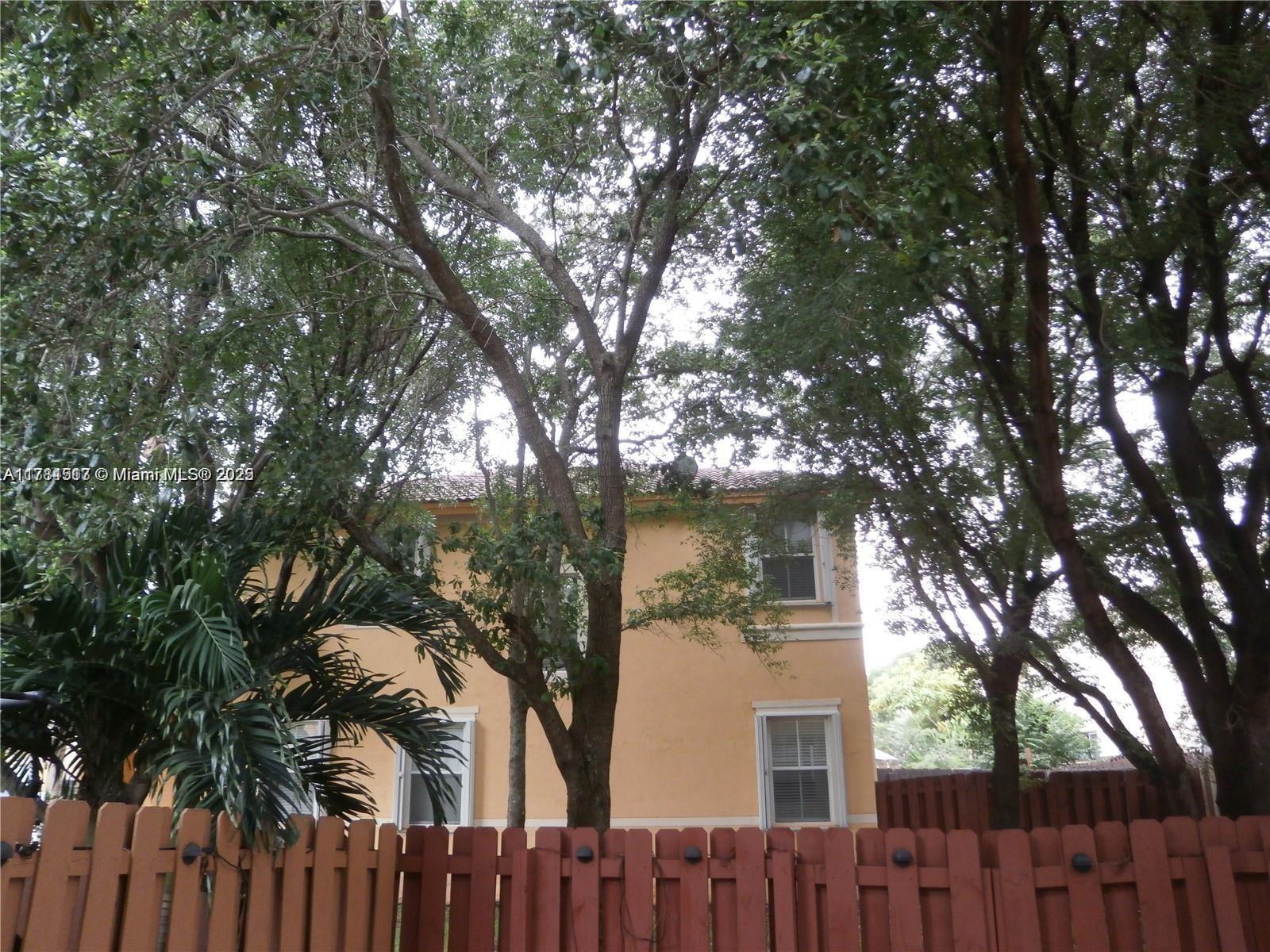 Building Photo - 11359 NW 83rd Way