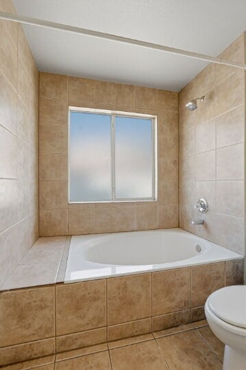 Building Photo - Updated 3-Bed Condo with Scenic Views & Cozy Fireplace